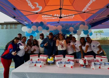 Más de 300 vecinos de La Cidra beneficiados con entrega de medicamentos durante jornada especial del SUAF