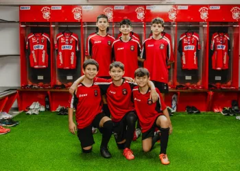 Tiendas Macuto promueve el buen comportamiento de la fanaticada del Caracas FC