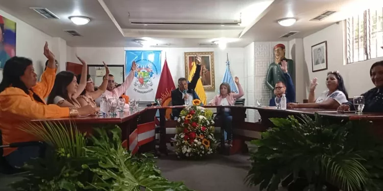 autoridades de la Cámara Municipal de Naguanagua