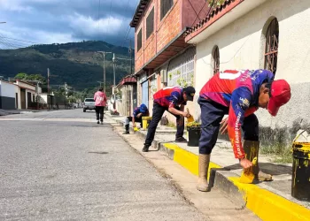 Gestión de la Alcaldesa Elizabeth Niño intensifica labores de bacheo, alumbrado y pintura en Barrio Unión